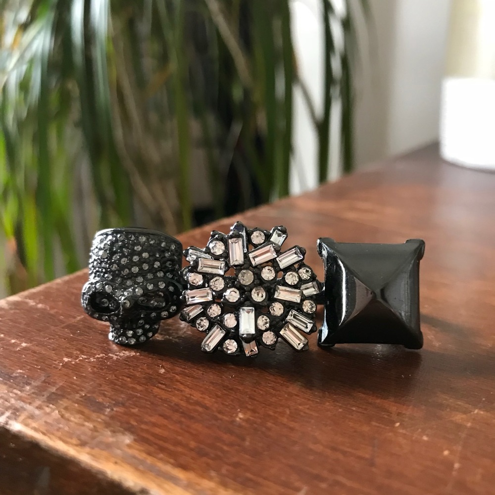 BCBG gunmetal crystal three finger ring